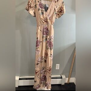 Bella Boutique Floral Maxi Dress - Beige with Purple Bloom NWT